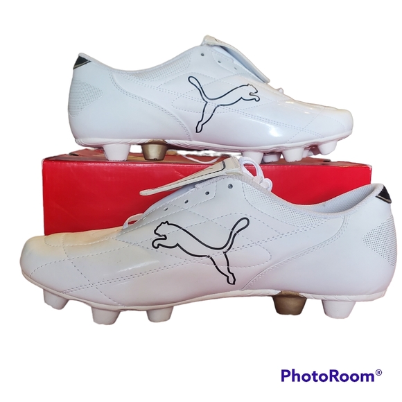 Puma Other - Puma Esito III HG White / Black /Gold/ Men's Soccer Cleats Size 10.5M New In Box